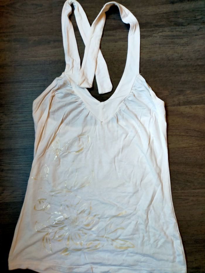 Top ras de cou
Motif fleur