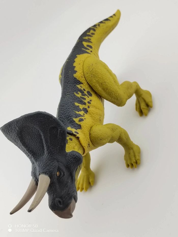 Figurine dinosaure Jurassic World - photo numéro 3