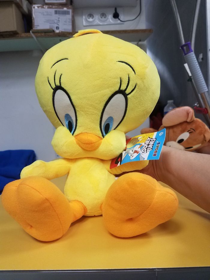 Peluche doudou tweety 32 cm - photo numéro 2