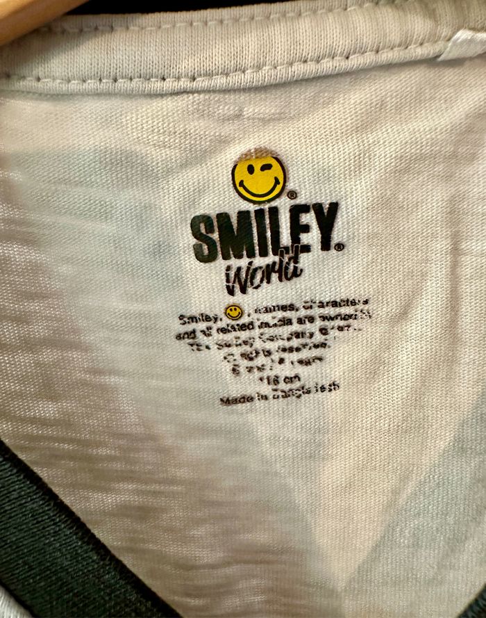🍁 Teeshirt blanc smiley world taille 6 ans 🍁 - photo numéro 3