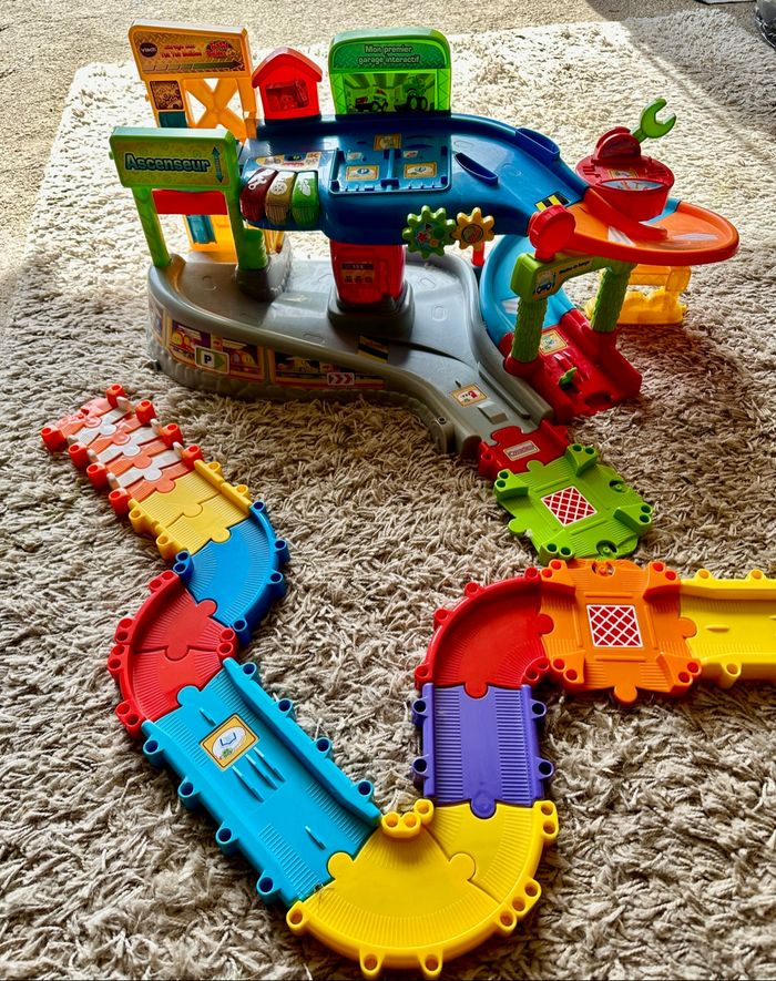 🤍 Garage tut tut bolide avec rail Vtech 🤍