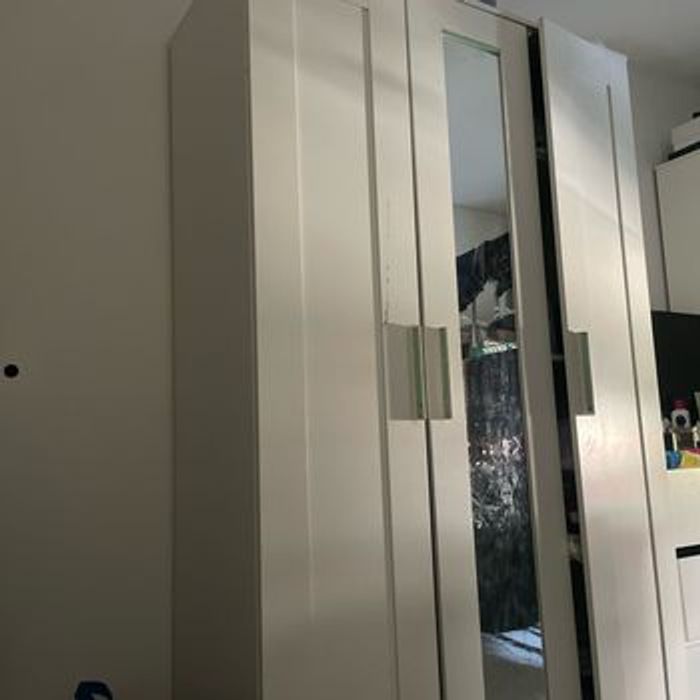 Armoire