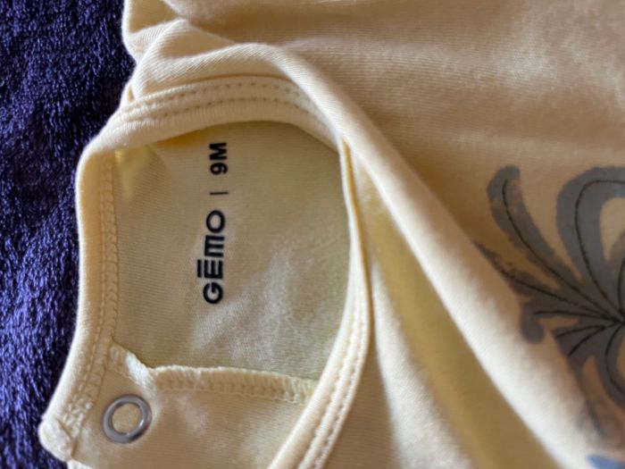 Lot de 4 pyjamas bébé taille 6 et 9 mois diverses marques - photo numéro 3