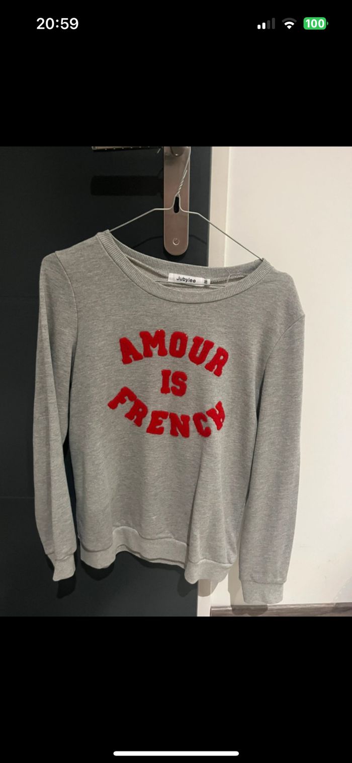 pull gris demi-saison