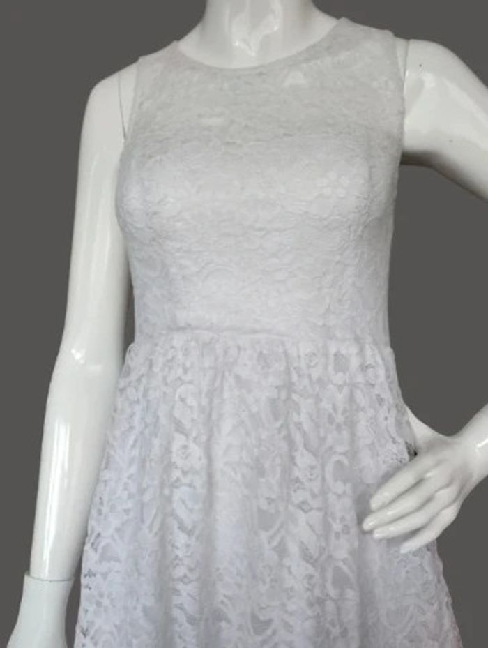Robe blanche doublée dentelle - photo numéro 2
