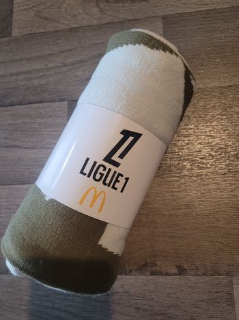 Écharpe FC MacDonald's x Kappa neuve🌟