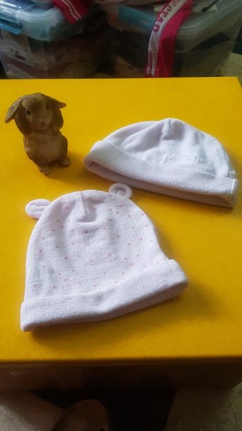 Lot de bonnets naissance