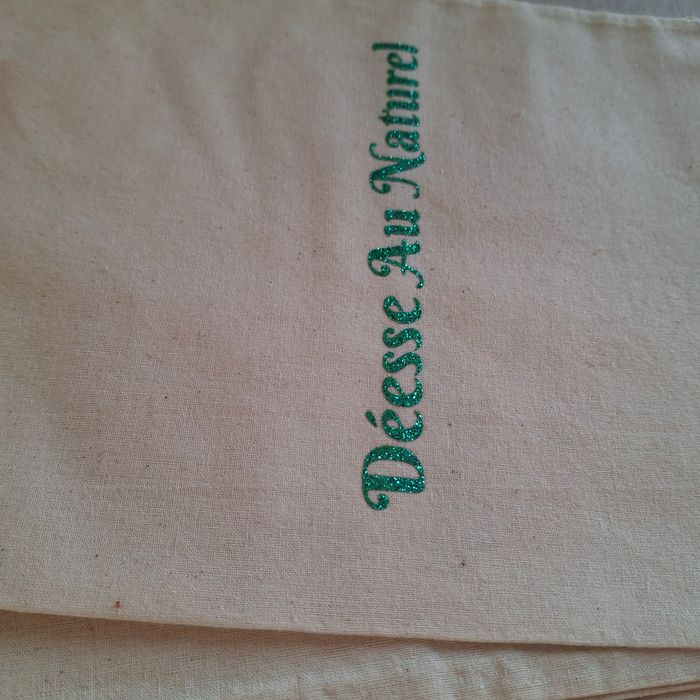 Lots de 3 pochons en coton 20x30 cm crème avec inscriptions vertes pailletées - Déesse au Naturel - photo numéro 5