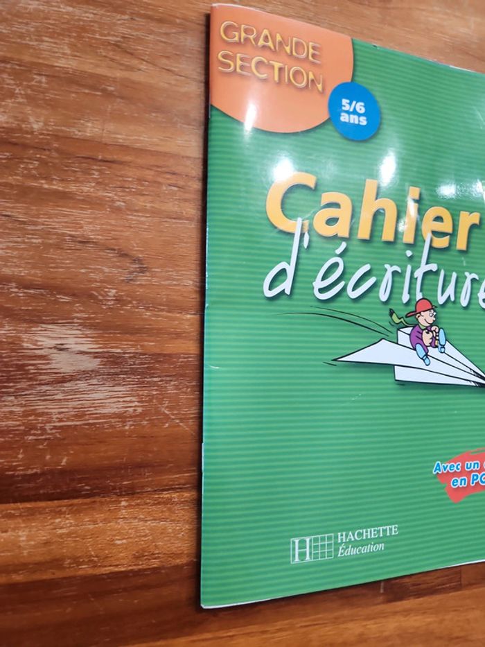 Cahier d'écriture - photo numéro 2