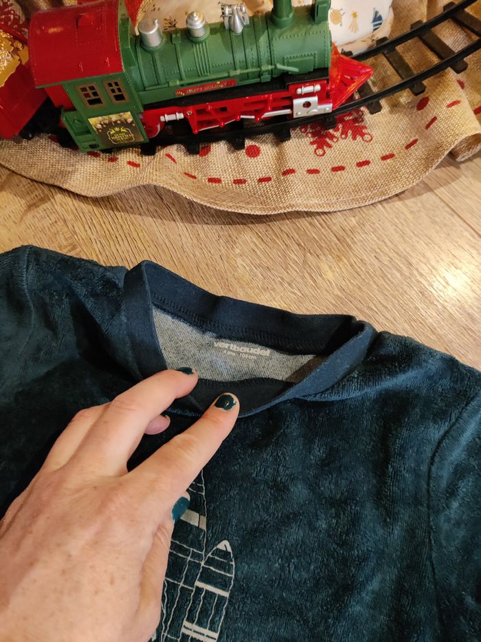 Pyjama velours espace phosphorescent Vertbaudet Taille 4 ans - photo numéro 3