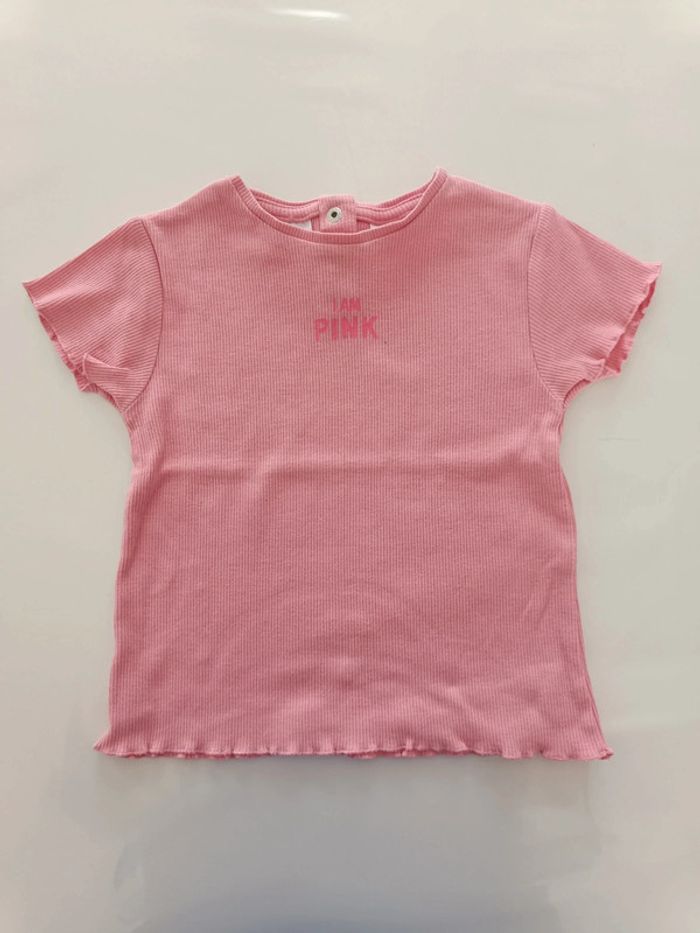 T-shirt pink