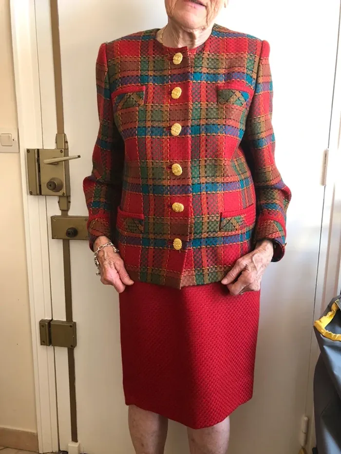 ensemble tailleur femme (veste + jupe)