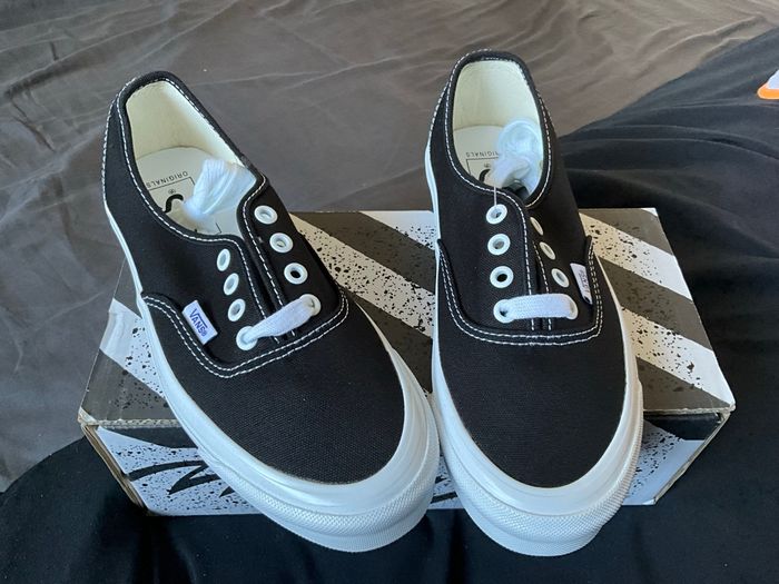 Basket vans authentic lx, neuves , 25 % avec code