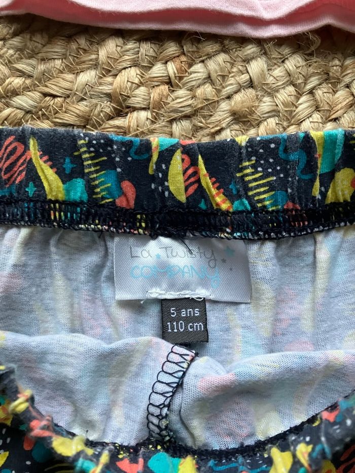 Pyjama la Twisty company 5 ans - photo numéro 8