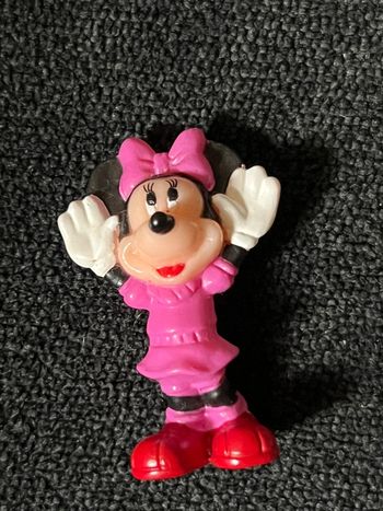 Minnie figurine