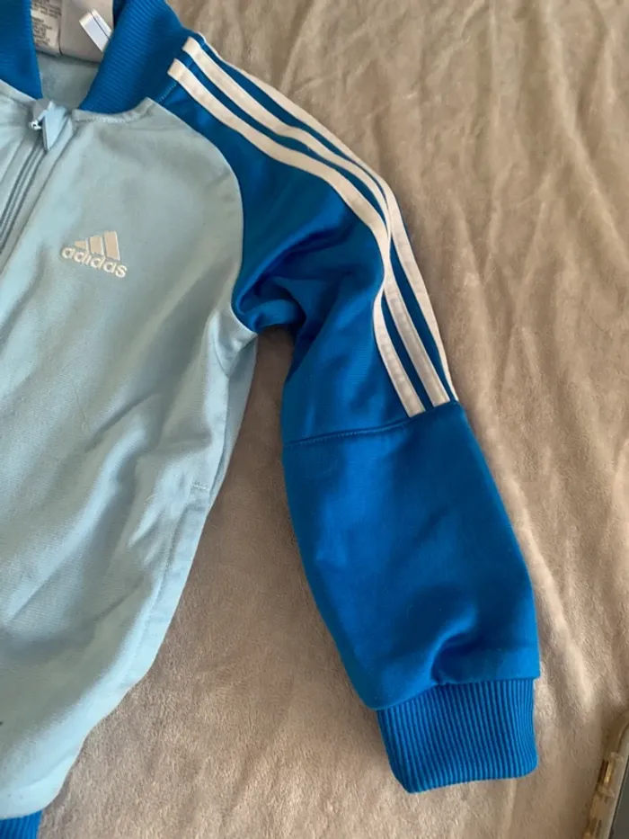Veste Adidas enfant bleu clair à bandes blanches - photo numéro 5
