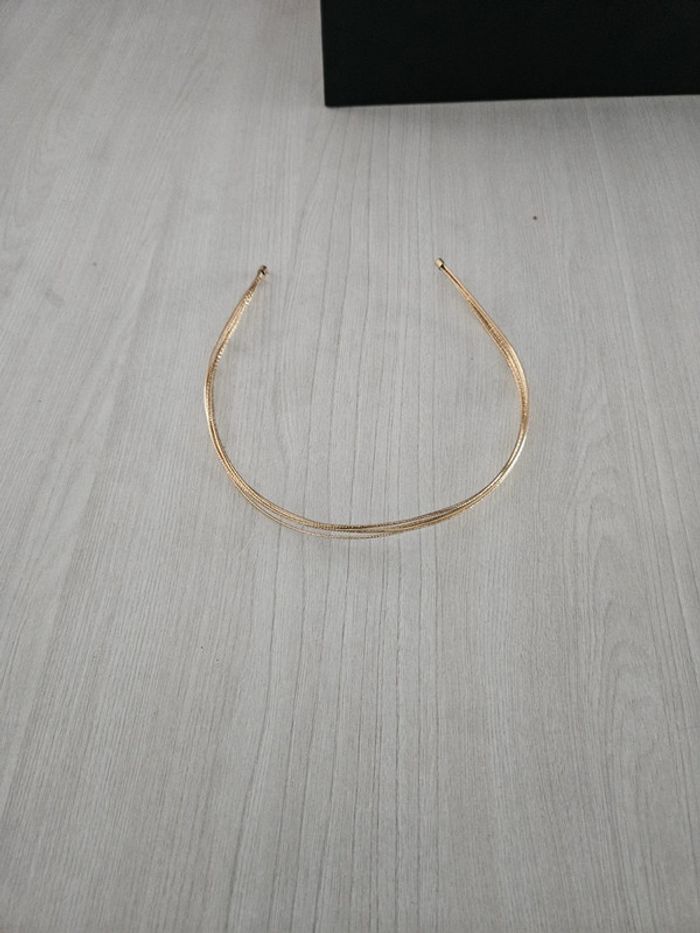 Collier doré