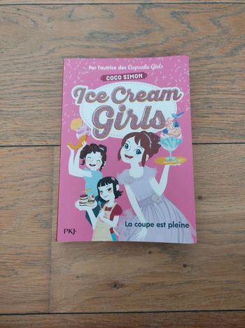 livre ice cream girls