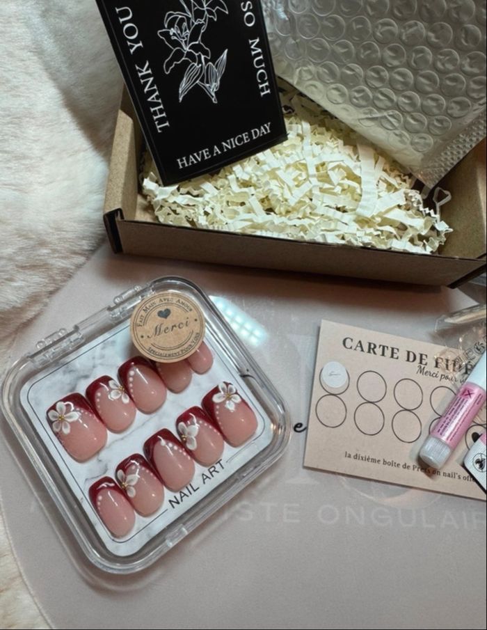 Press on nails - photo numéro 3