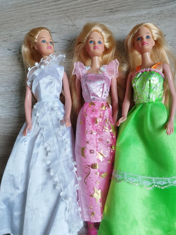 Poupées et robes - photo numéro 2