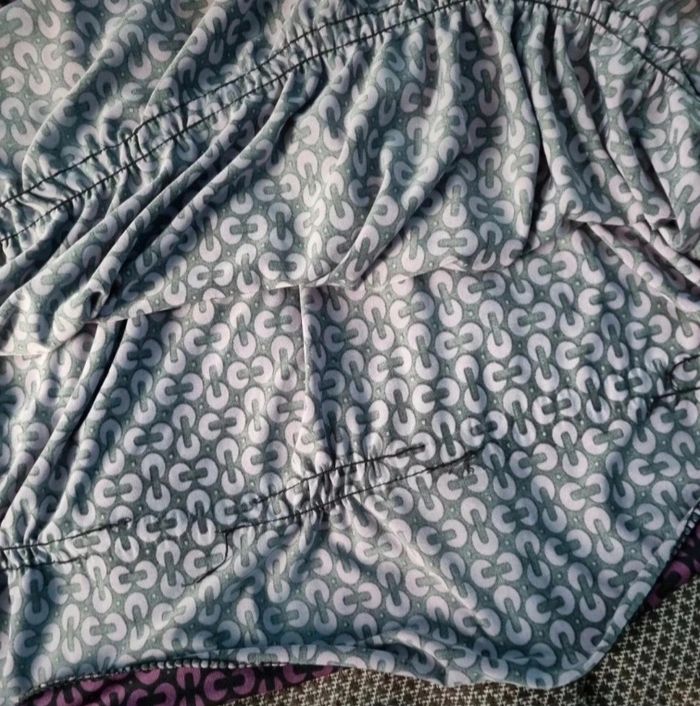 T-shirt violet pailleté taille L - photo numéro 9