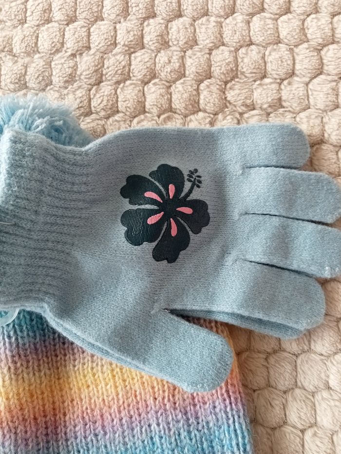 Bonnet avec gants Stitch - photo numéro 4