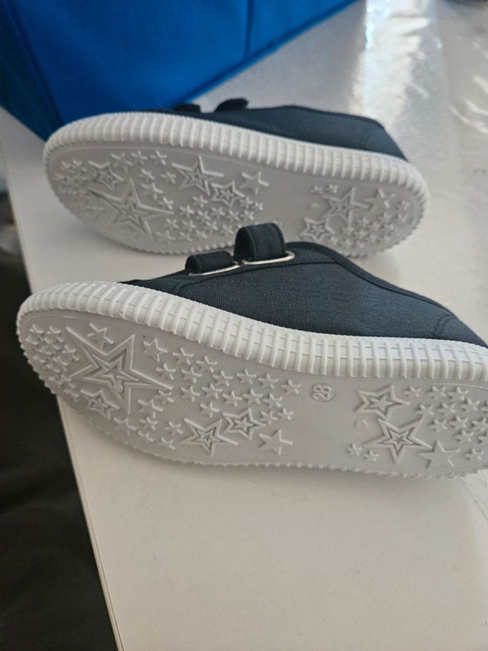 Chaussure en toile - photo numéro 2