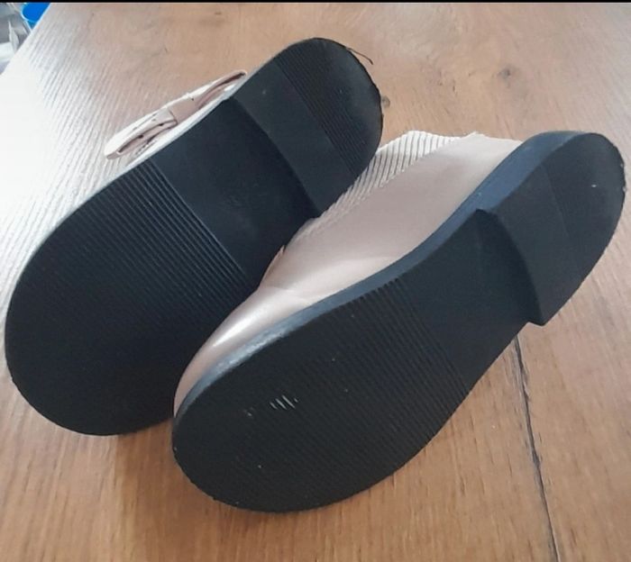 3 paires de chaussures fille. - photo numéro 9