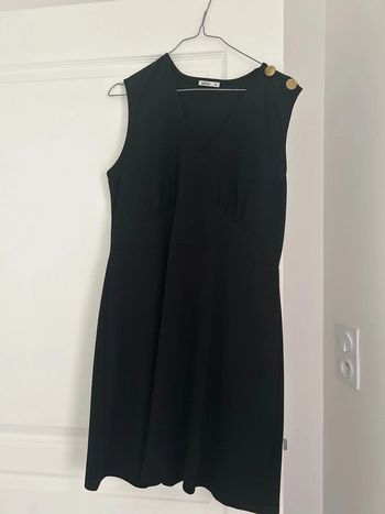 Robe noire gemo