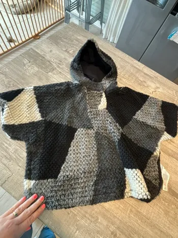 Poncho ikks