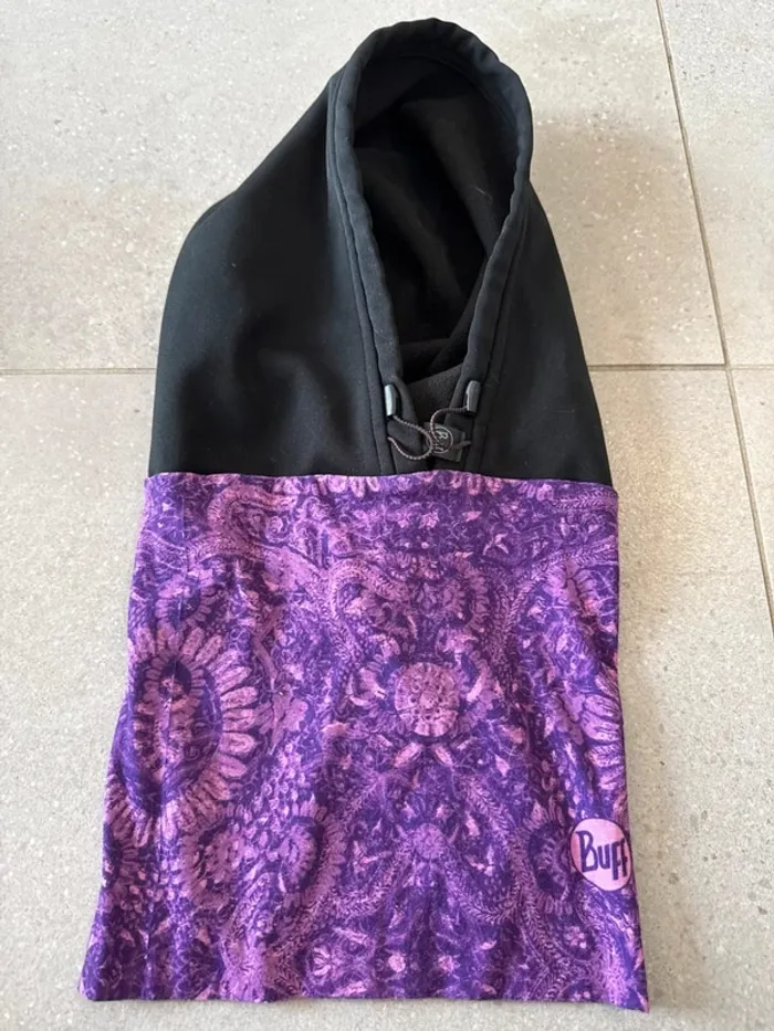Capuche Buff, très bon état, taille unique