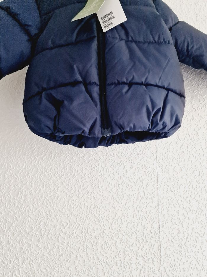 H&M - Doudoune / manteau / veste manches longues, capuche amovible - Neuve ! (18 mois) - photo numéro 3