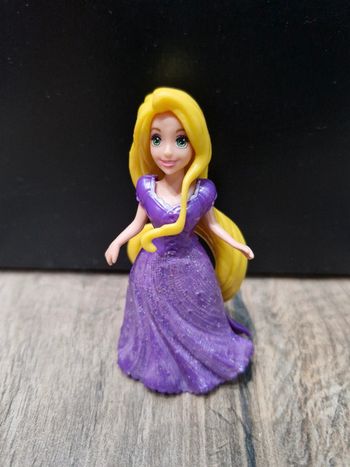 Princesse Raiponce magiclip Disney robe paillette