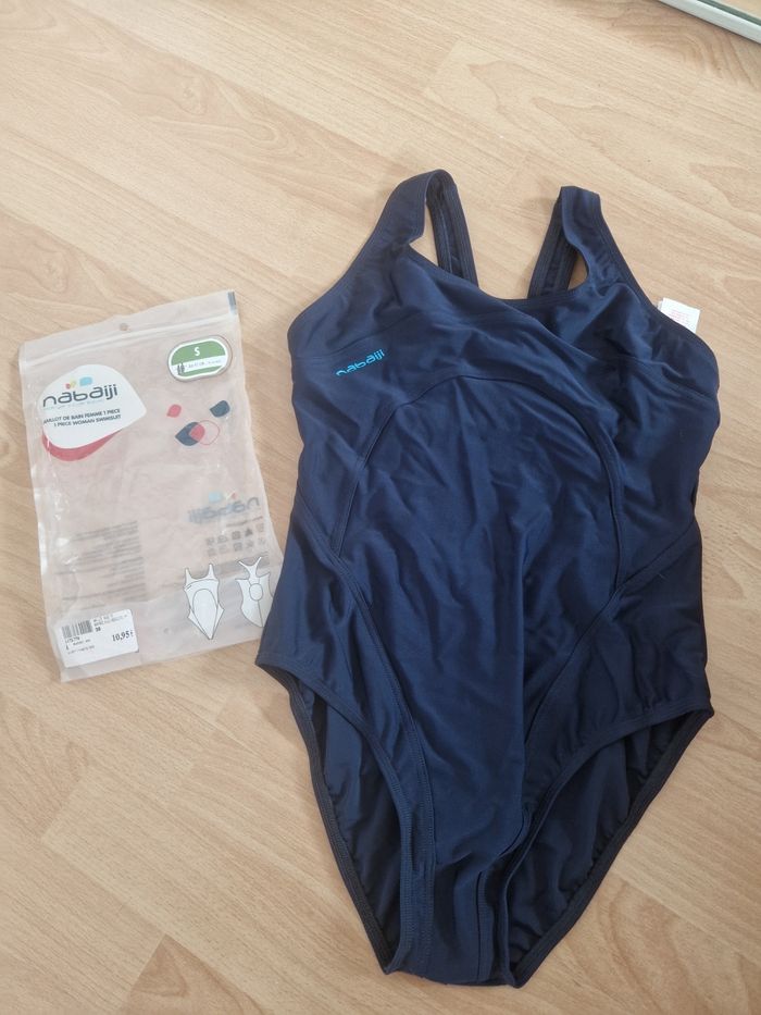 Maillot de bain de nage taille 38