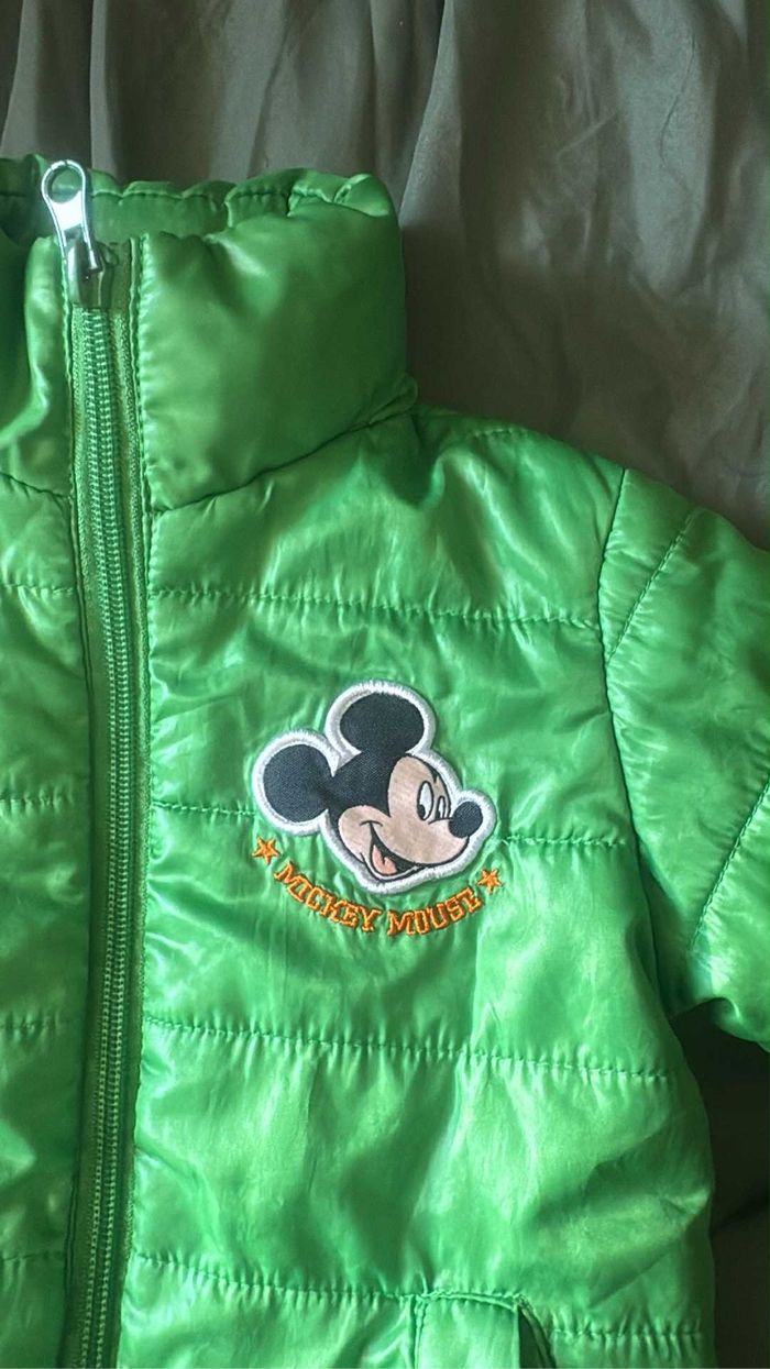 Veste verte proche du neuf Disney Mickey 6 mois - photo numéro 2