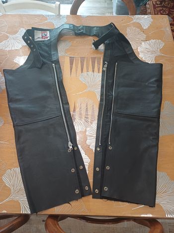 Sur pantalon en cuir pour moto