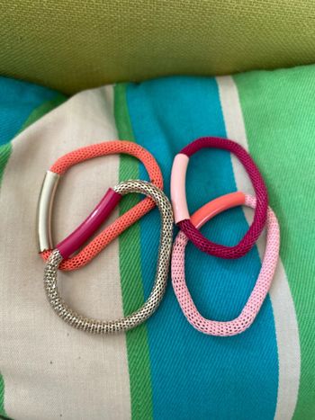 Bracelets colorés