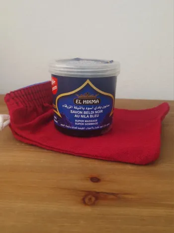 Savon noir bledi au nila bleu + gant kessa | 250g | 100% naturelle