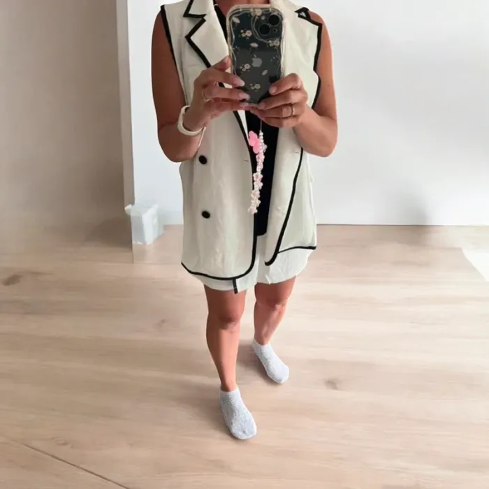 Ensemble jupe + blazer sans manches blanc crème 🤍 style old money chic / minimaliste tendance 2025 - photo numéro 2