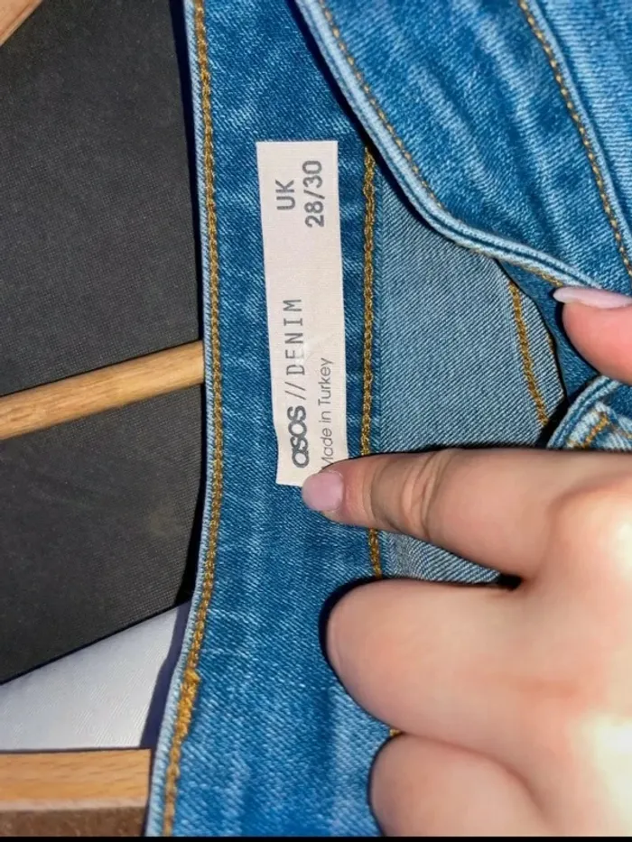 Jeans troué Asos - photo numéro 4