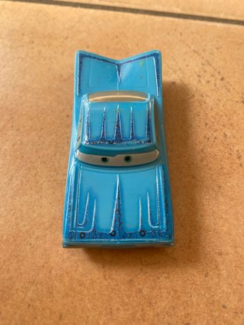 Voiture intro Ramone bleu