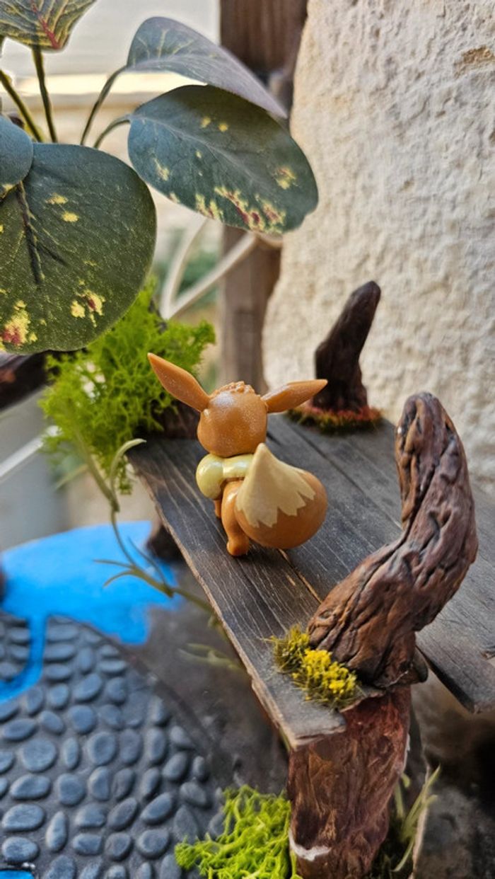 Super figurine Pokemon Nintendo Évoli effet brillant - photo numéro 4