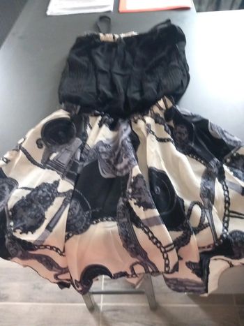 Robe noir