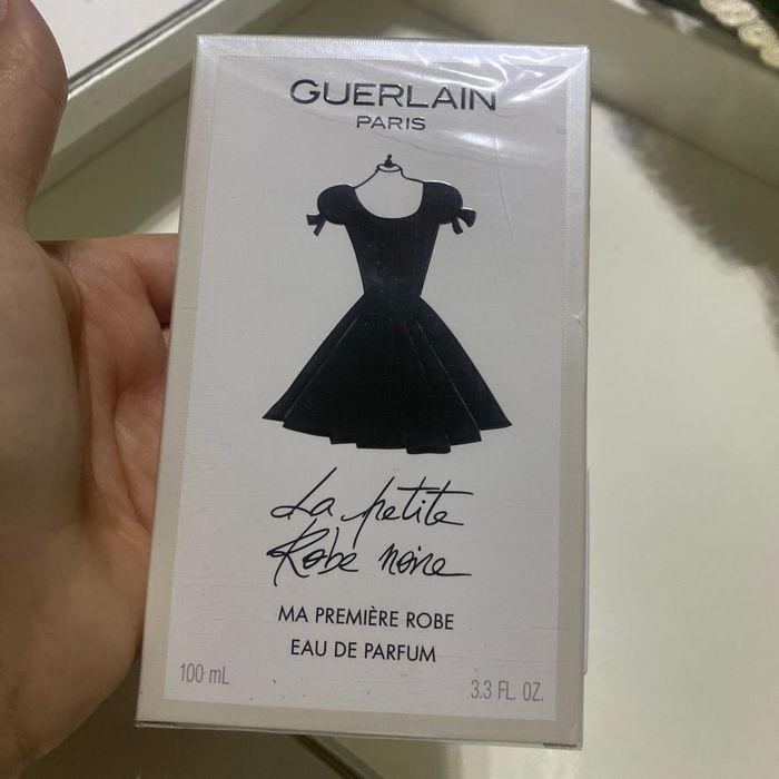 Parfum la petite robe noir
