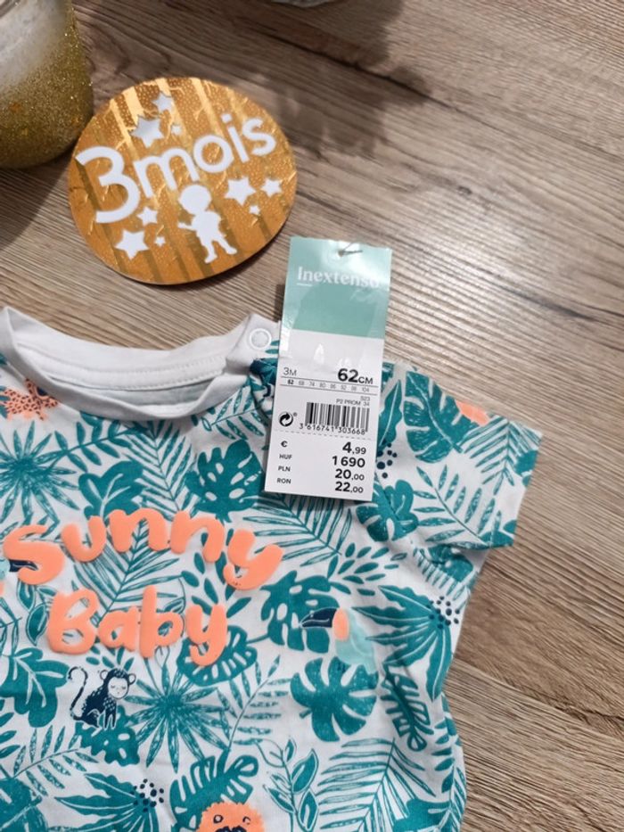 T-shirt in extenso 3 mois neuf - photo numéro 3