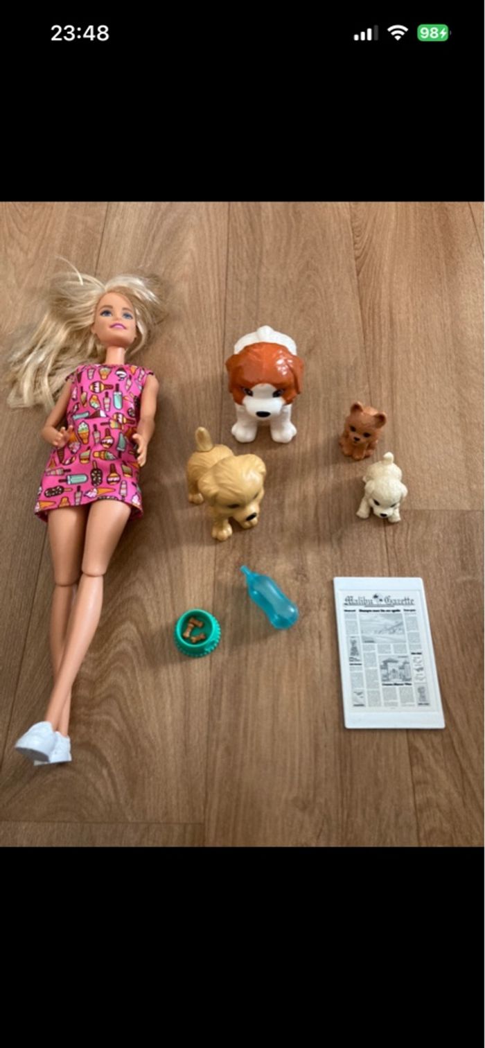 Barbie coffret poupée et ses 4 chiens - photo numéro 2