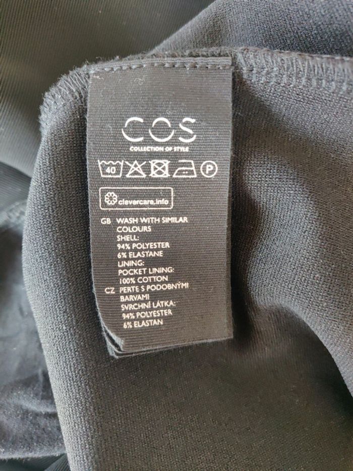 Robe col un peu long et drapé COS noire neuve sans étiquette - photo numéro 7