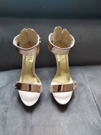 Chaussure à talons