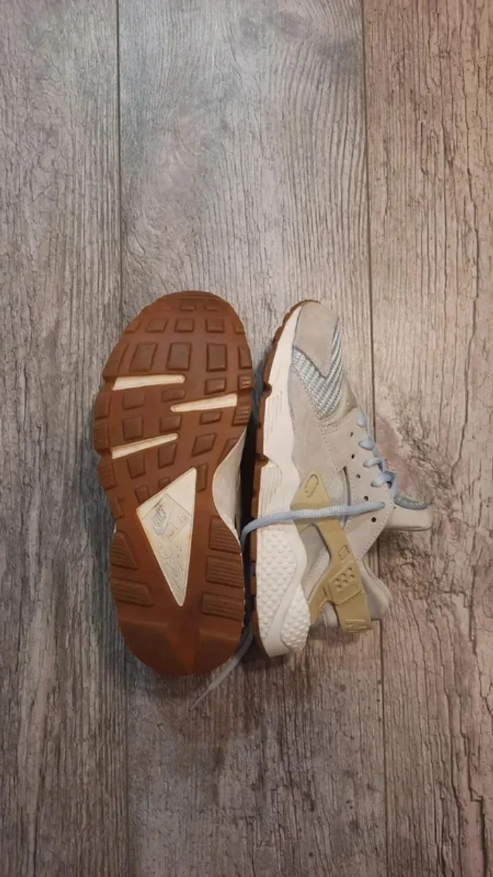Basket Nike Huarach 36.5 - photo numéro 6