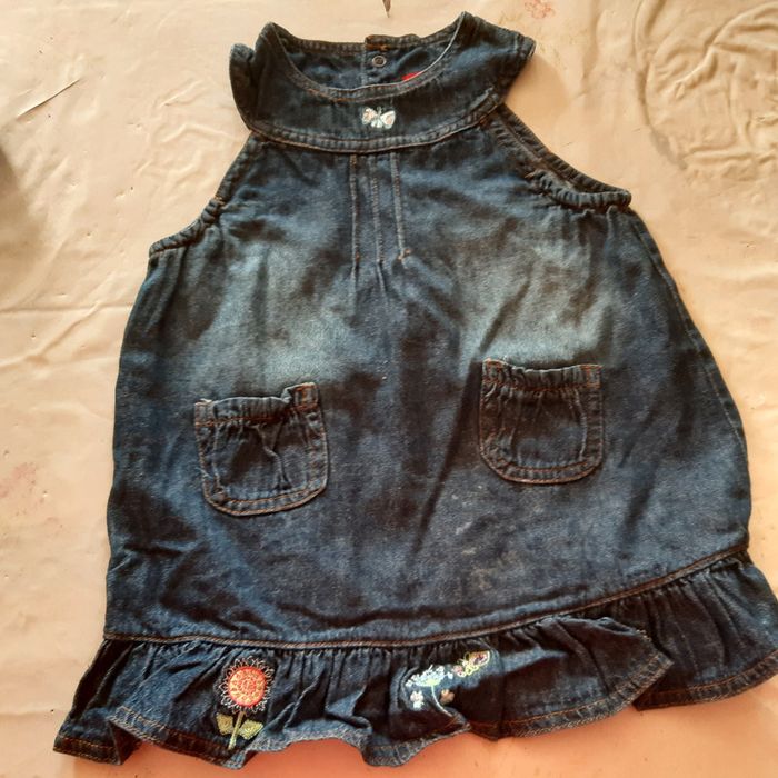 2 robes 12 mois - photo numéro 5